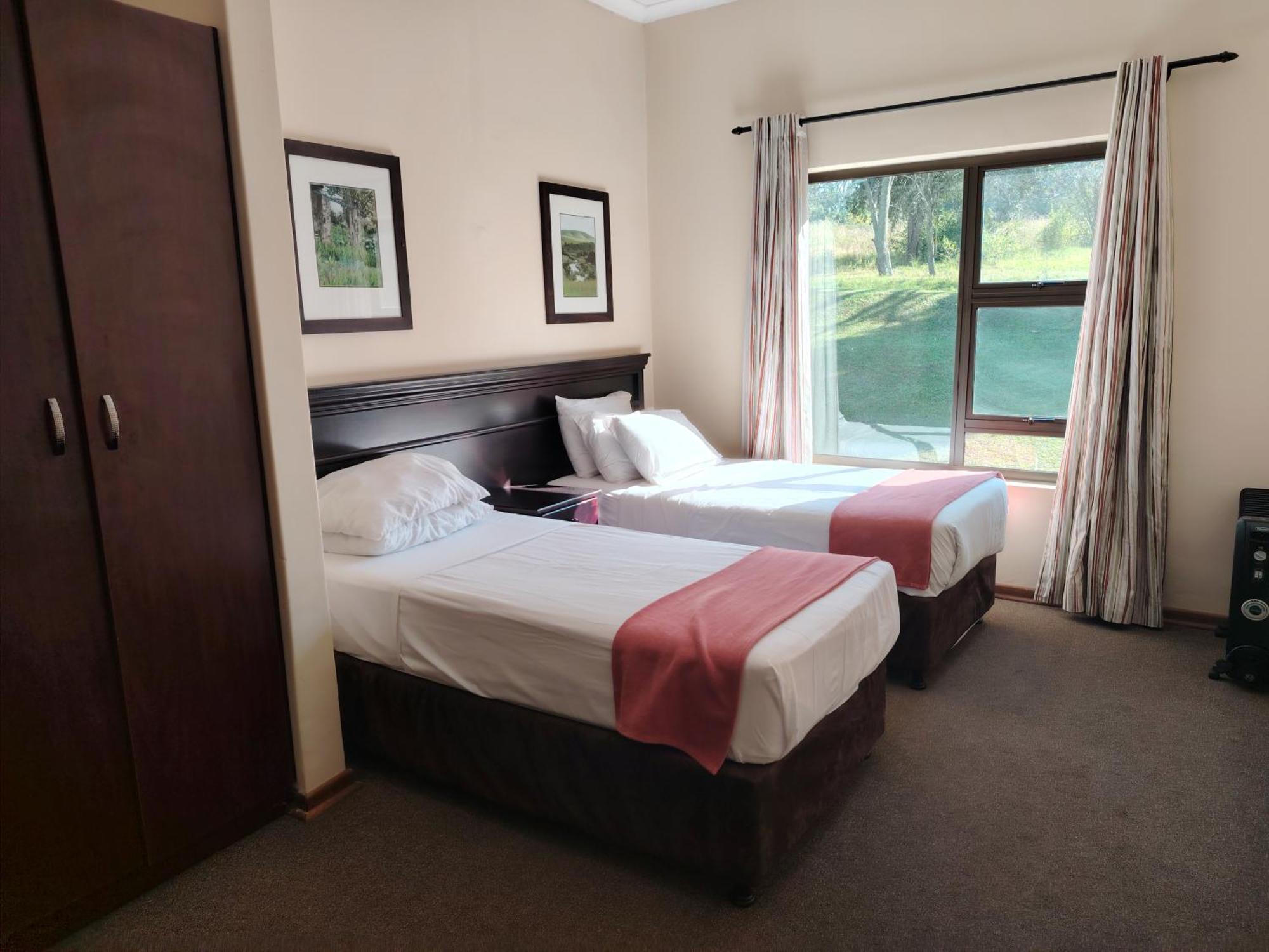 Natal Spa Self Catering and Timeshare Resort Paulpietersburg Bagian luar foto