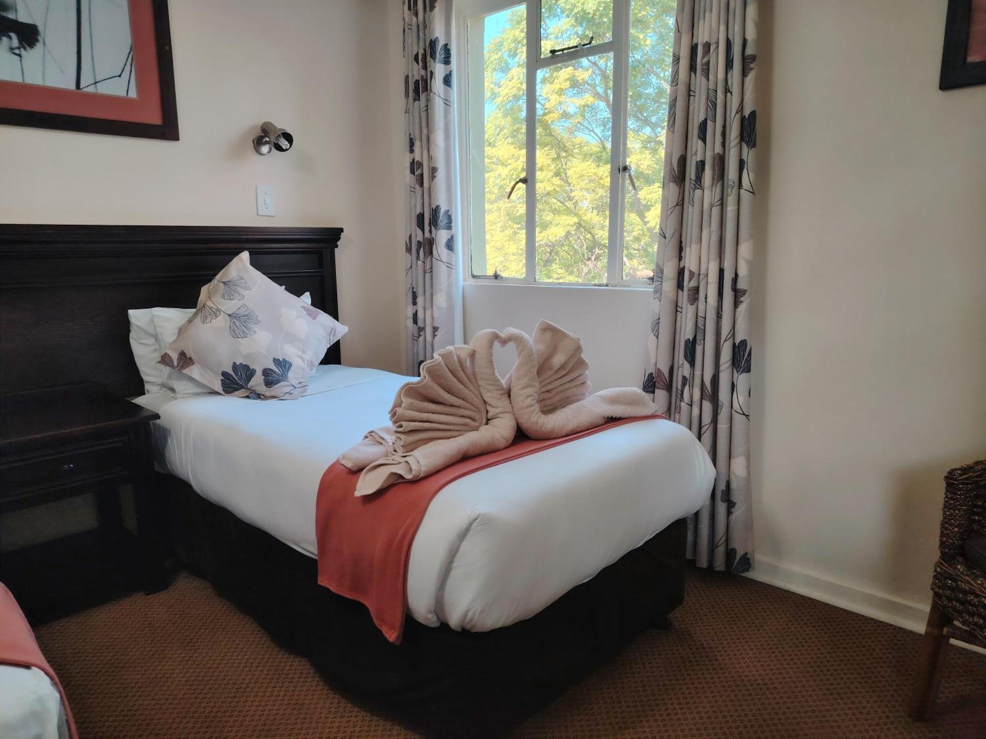 Natal Spa Self Catering and Timeshare Resort Paulpietersburg Bagian luar foto