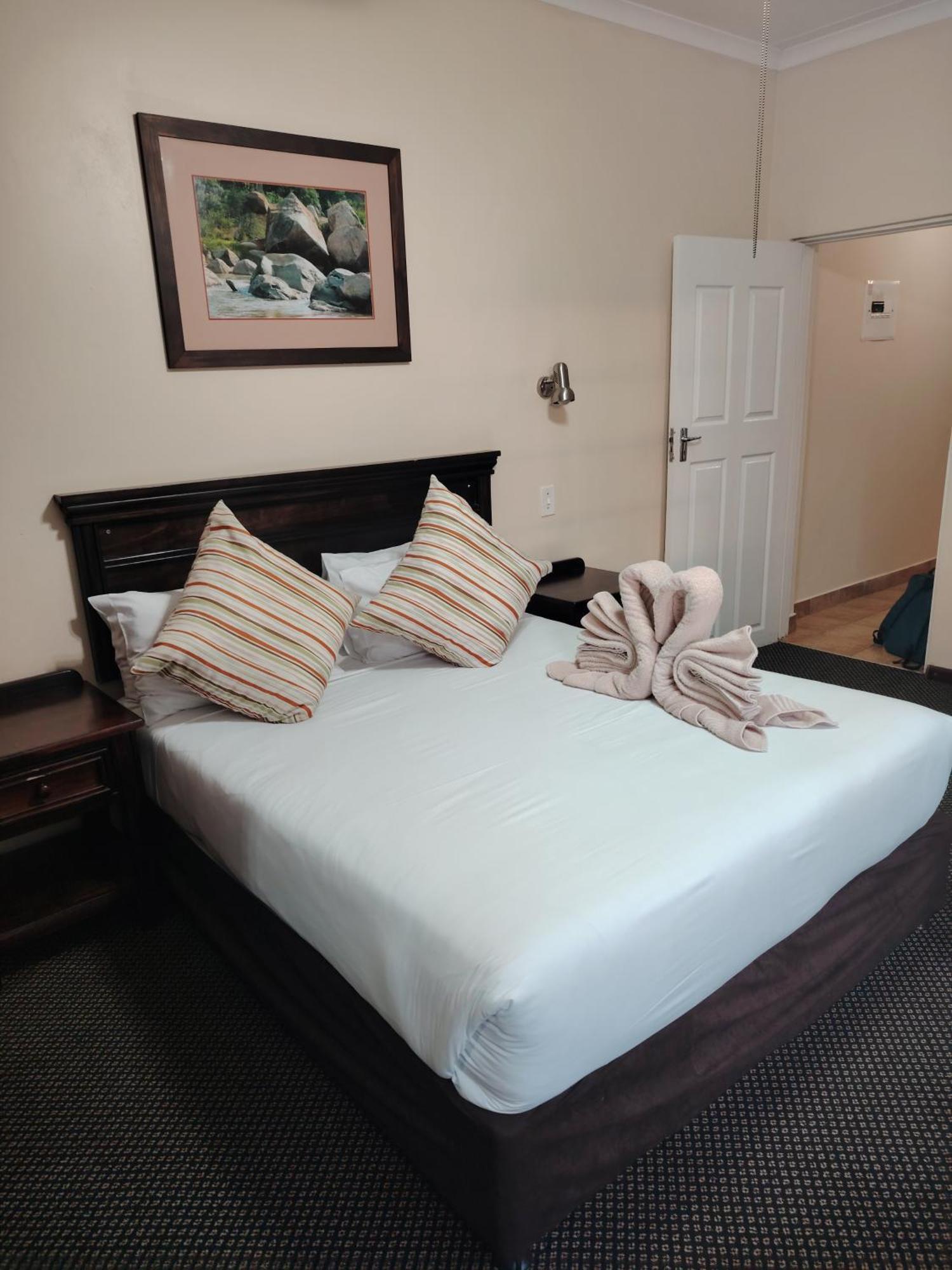 Natal Spa Self Catering and Timeshare Resort Paulpietersburg Bagian luar foto