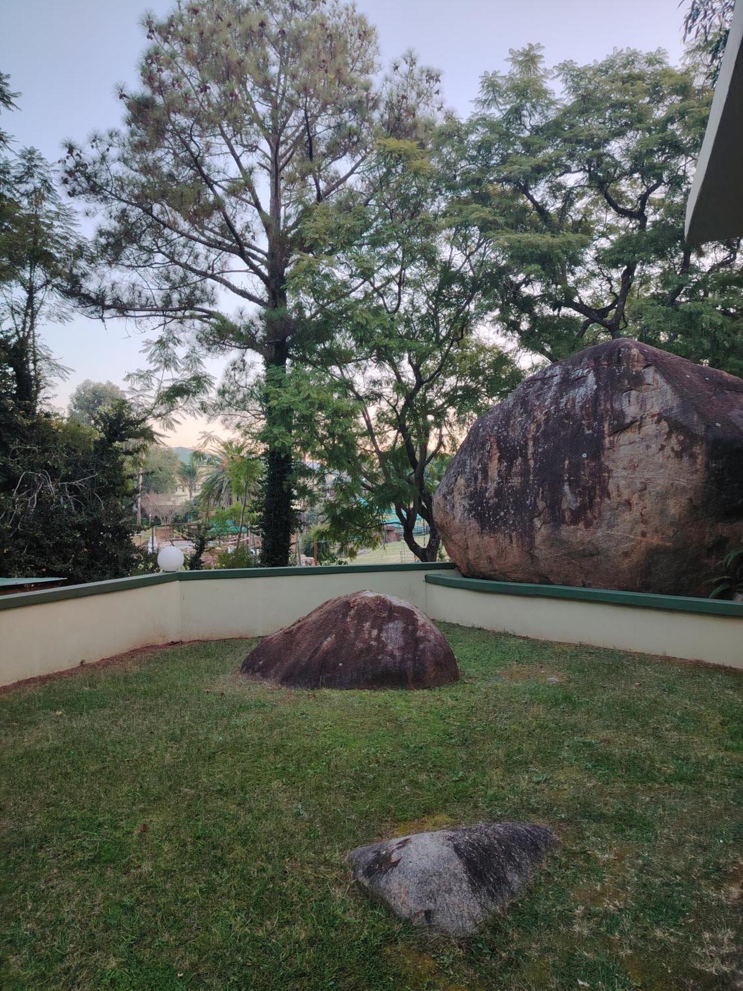 Natal Spa Self Catering and Timeshare Resort Paulpietersburg Bagian luar foto