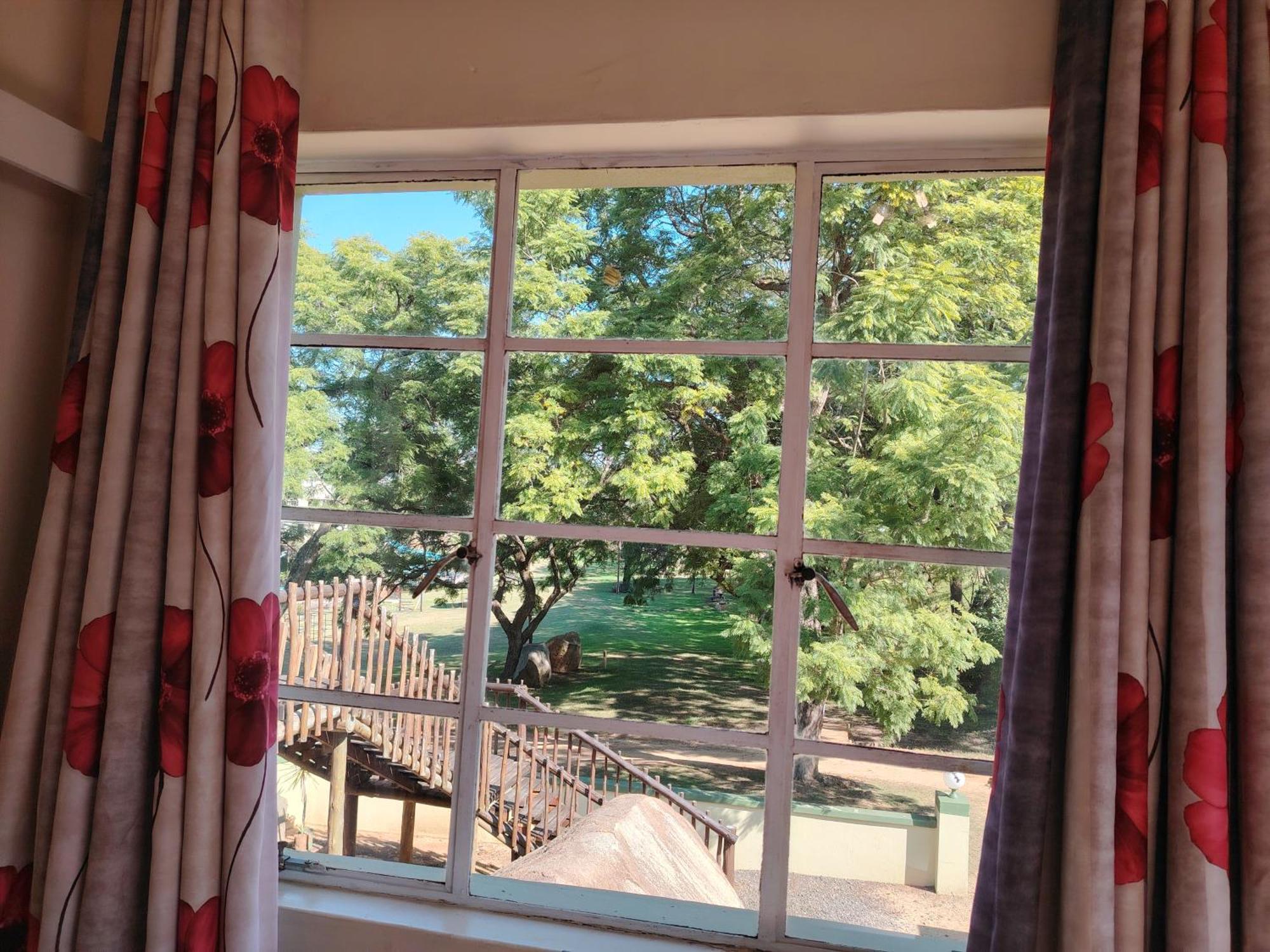 Natal Spa Self Catering and Timeshare Resort Paulpietersburg Bagian luar foto