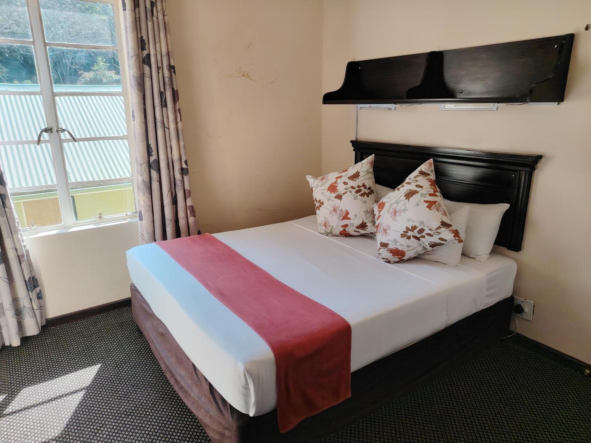 Natal Spa Self Catering and Timeshare Resort Paulpietersburg Bagian luar foto