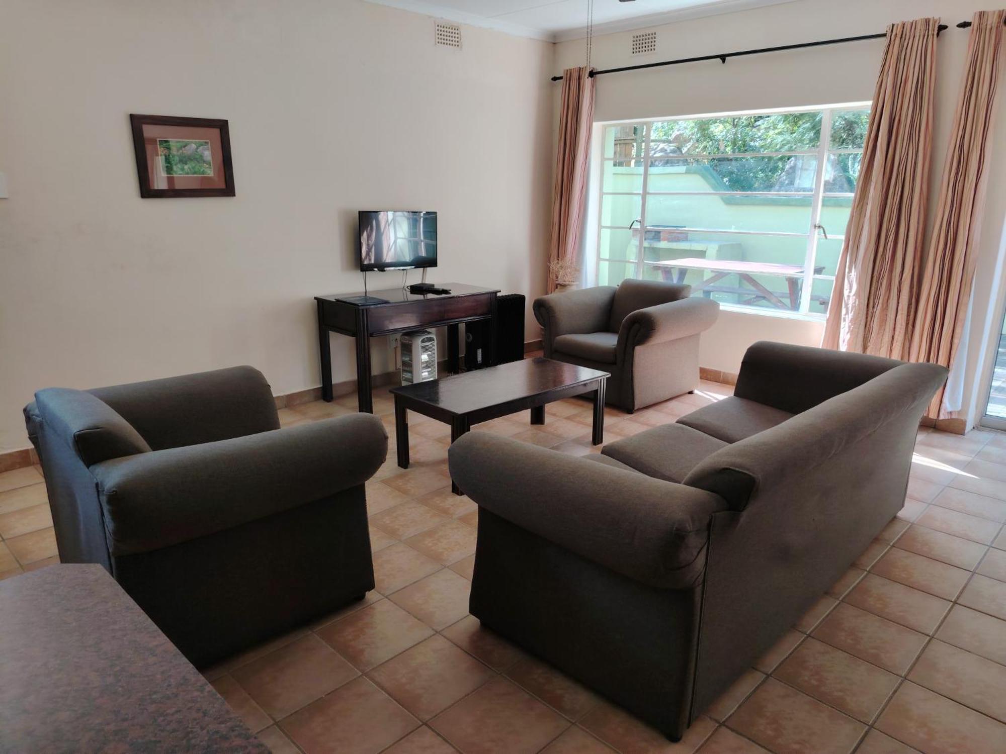 Natal Spa Self Catering and Timeshare Resort Paulpietersburg Bagian luar foto